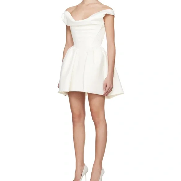 COPY - Elegant White Sleeveless Dress